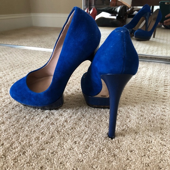 Vince Camuto - Picture 4 of 5